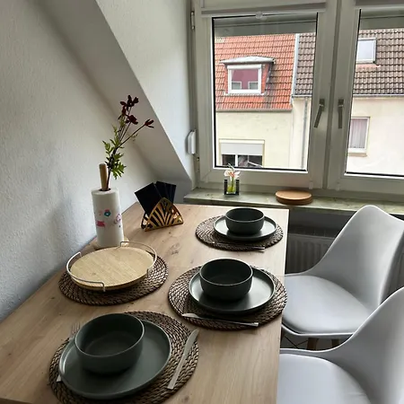 Zentrales Wohlfuehlapartment Mit Kaffee & Netflix Apartmán