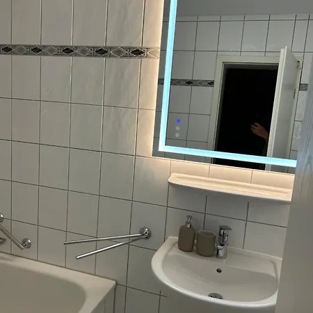 Zentrales Wohlfuehlapartment Mit Kaffee & Netflix アパート パーダーボルン